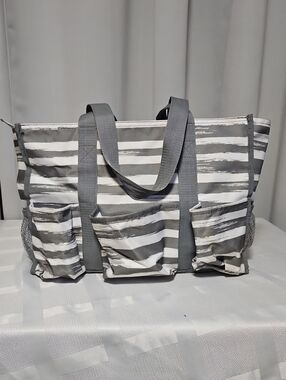 Thirty One Utility Organizer Tote